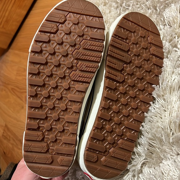 Vans - Picture 5 of 6